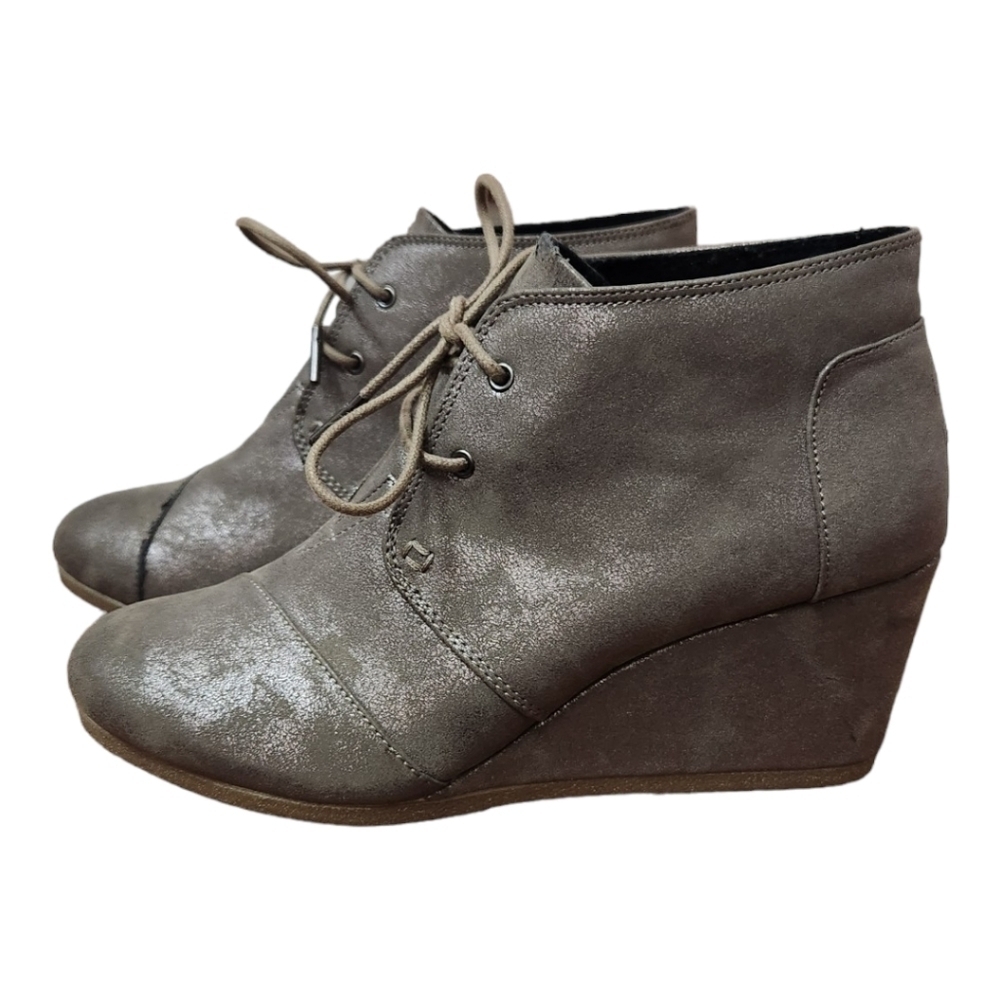 Toms Women's Desert Wedge Gray Metallic Bootie / Ankle Boot, size 11 NEW - Picture 3 of 12